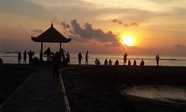 La plage de Sanur à Bali