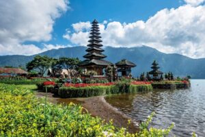 Mengunjungi Bali bersama Keluarga